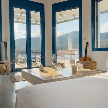 Zidanos Luxurious Sea Front Marandokhórion