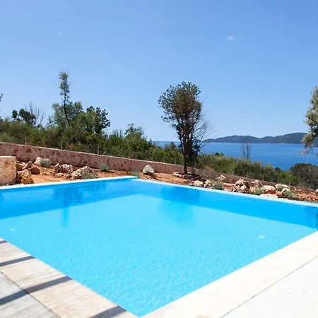 Villa Zidanos Luxurious Sea Front *